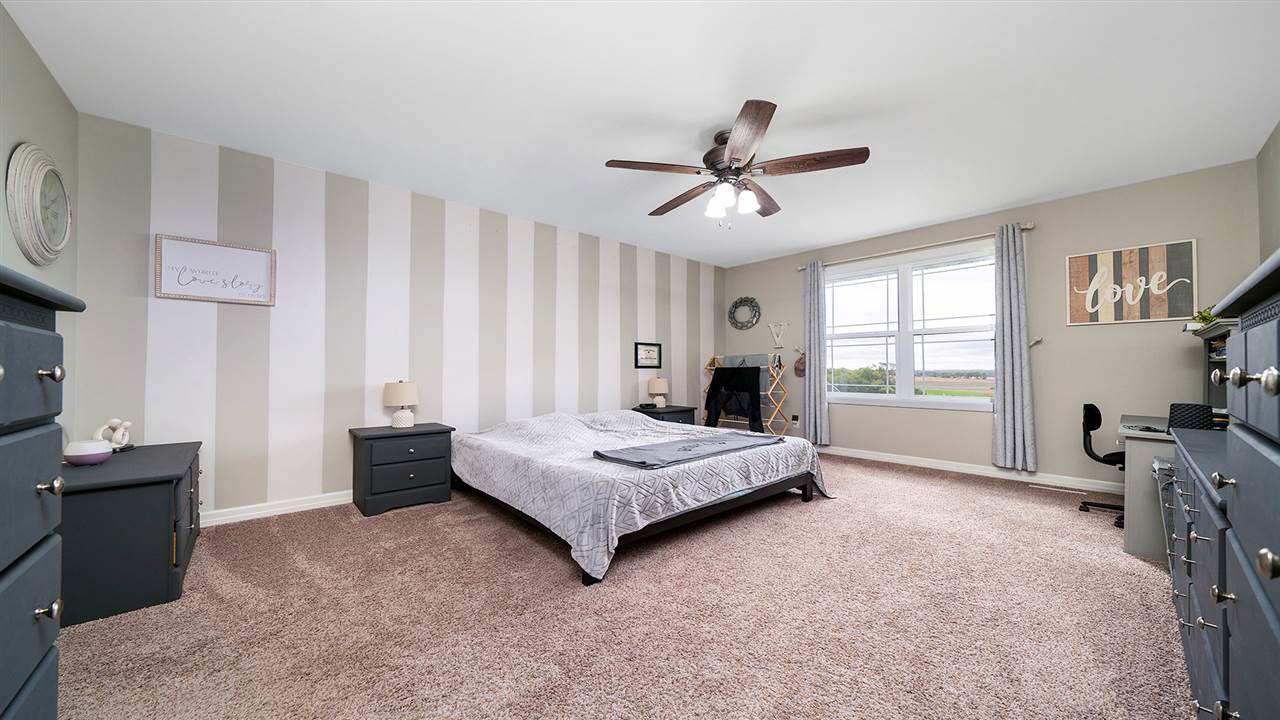2525 Rogene Drive Oregon, IL 61061 - Photo 19 of 36 a living room with furniture and a window