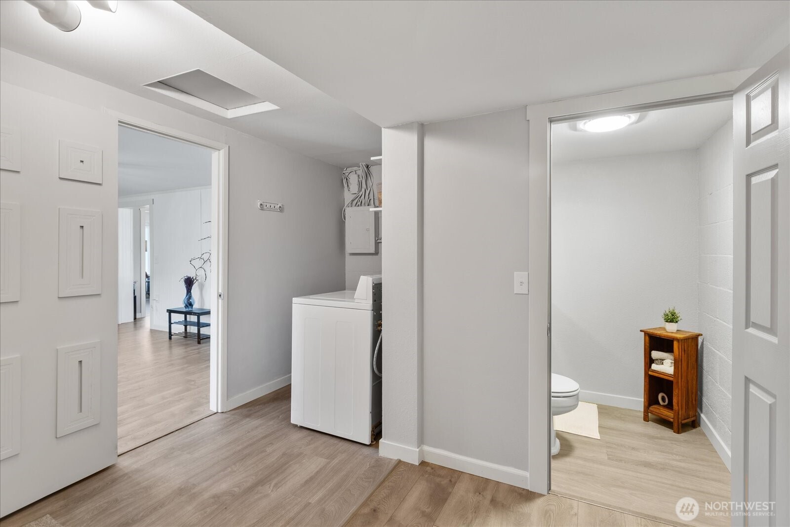 626 Legion Drive Everett, WA 98201 - Photo 29 of 38 a view of kitchen with furniture and wooden floor