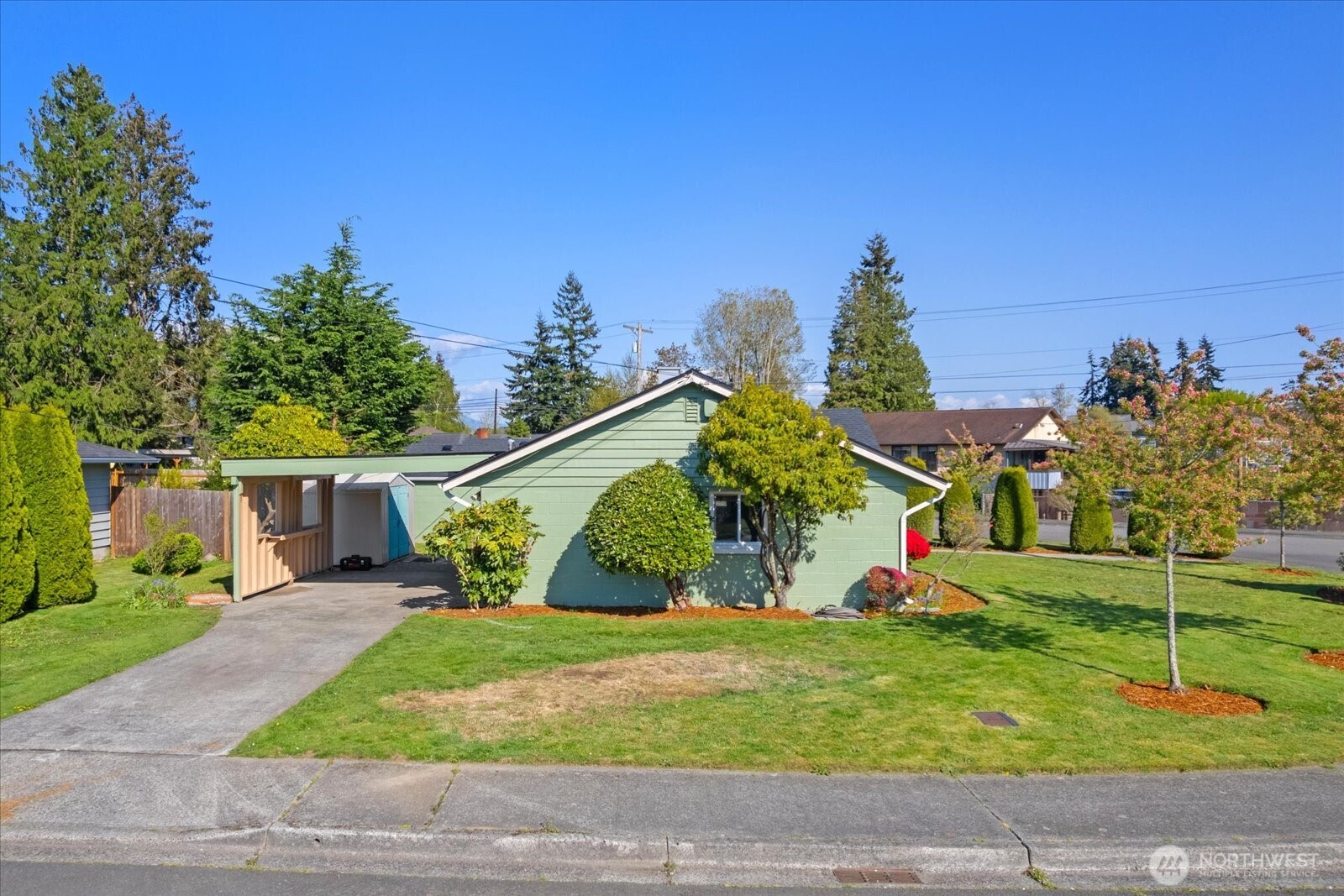 626 Legion Drive Everett, WA 98201 - Photo 8 of 38 a view of a house with a yard