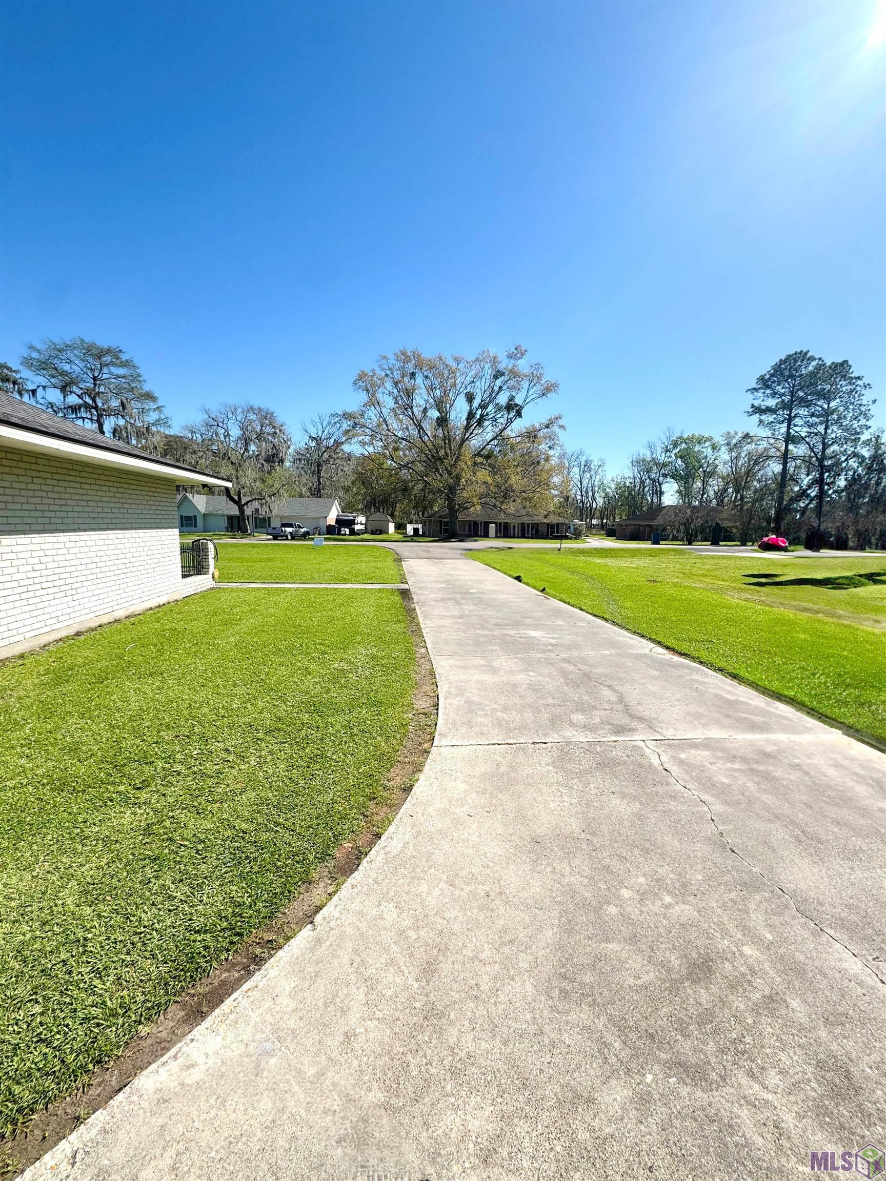 10517 Buxton Road St. Amant, LA 70774 - Photo 30 of 32