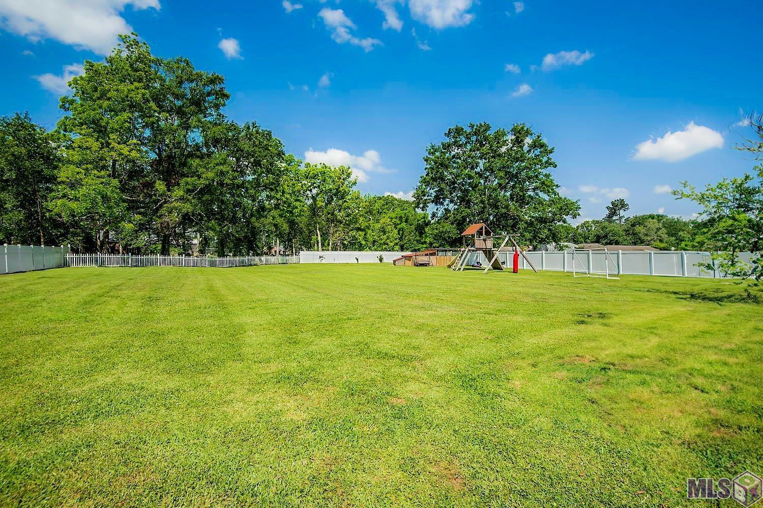 10517 Buxton Road St. Amant, LA 70774 - Photo 7 of 22