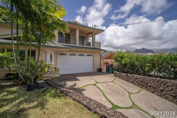 $2,400 | 976 Kalawai Place, Kailua, HI 96734