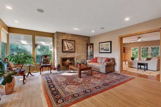 196 Sheridan Road Winnetka, IL 60093 - Photo 4 of 30