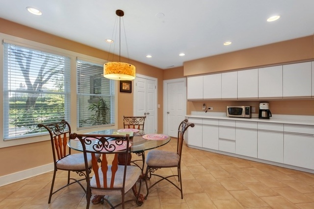 196 Sheridan Road Winnetka, IL 60093 - Photo 8 of 30