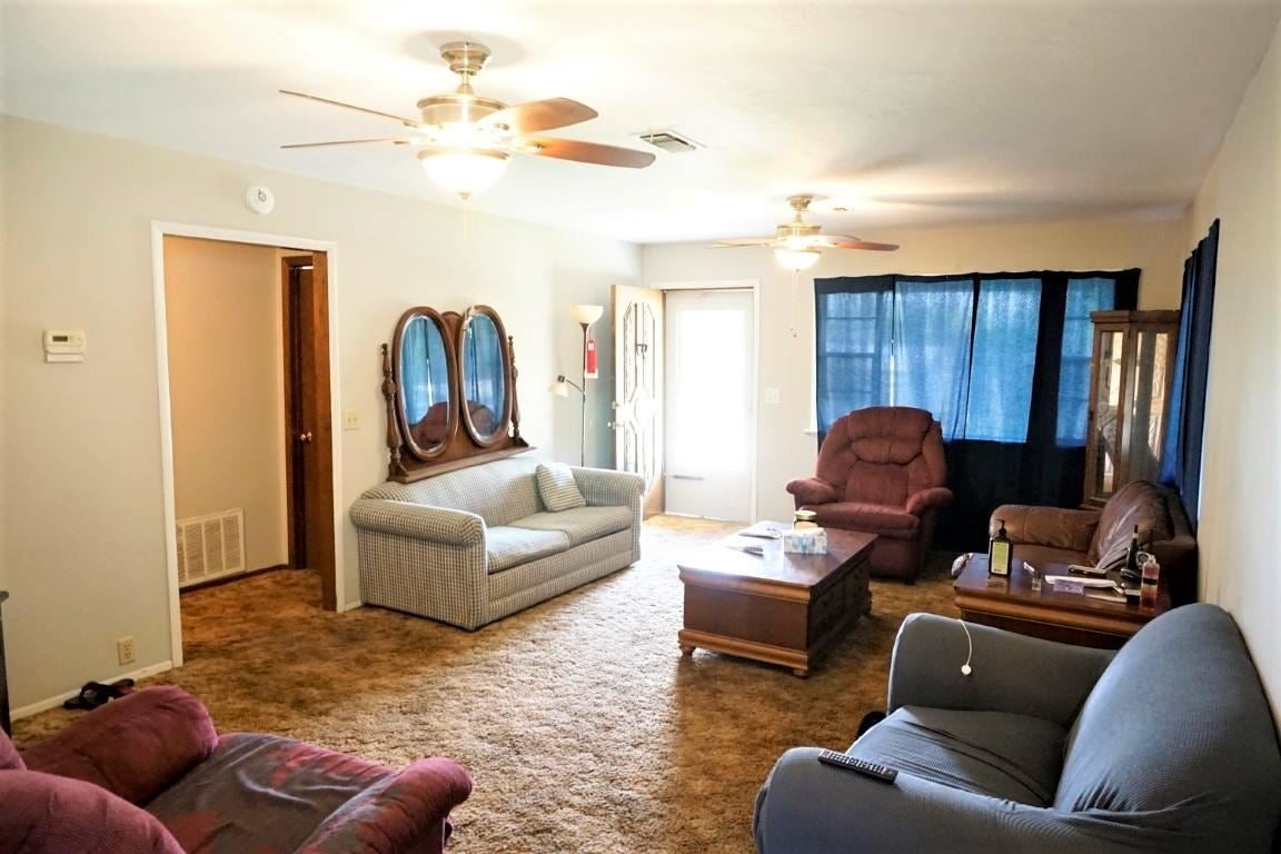 507 Ivanhoe Street Perry, OK 73077 - Photo 4 of 10 Gallery Image 4