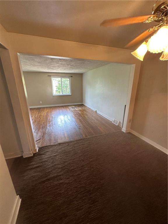 1811 Greentree Road Pittsburgh, PA 15220 - Photo 11 of 31