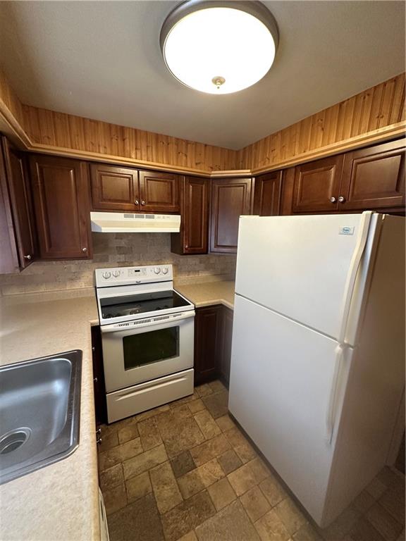 1811 Greentree Road Pittsburgh, PA 15220 - Photo 13 of 31