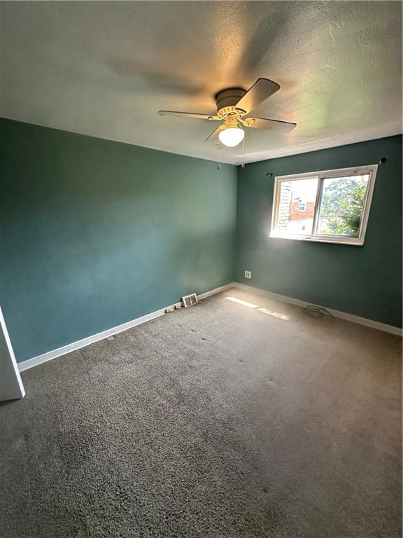 1811 Greentree Road Pittsburgh, PA 15220 - Photo 15 of 31