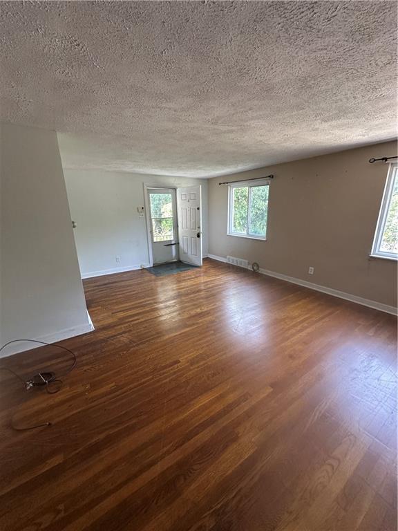 1811 Greentree Road Pittsburgh, PA 15220 - Photo 9 of 31