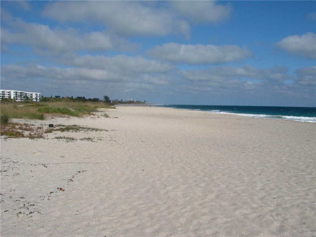 1440 Ocean Drive, Unit 6 Vero Beach, FL 32963 - Photo 3 of 15