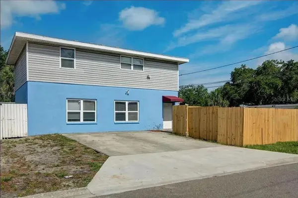 a front view of house with yard