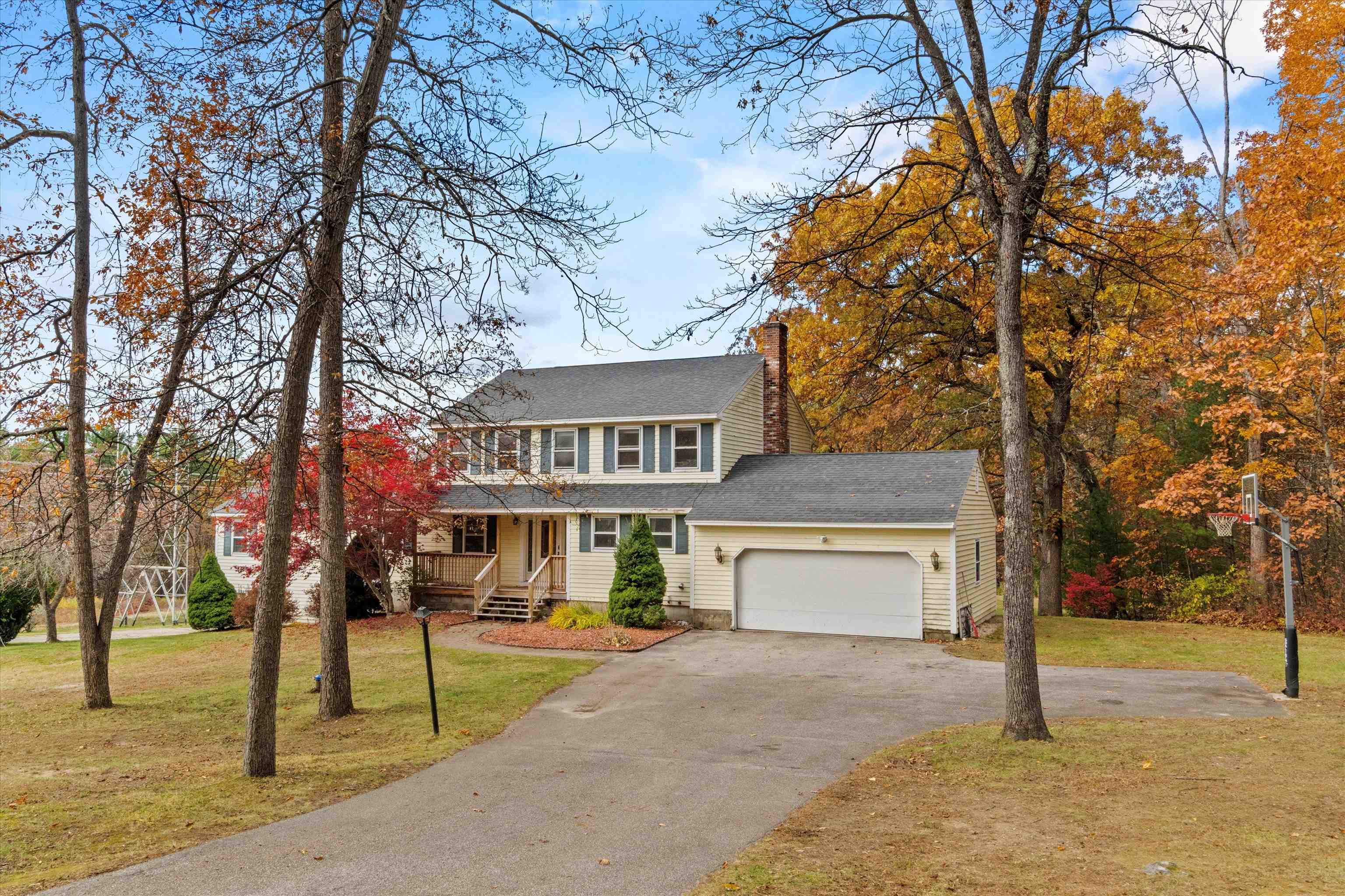 138 Castle Hill Road Windham, NH 03087 - Photo 2 of 60