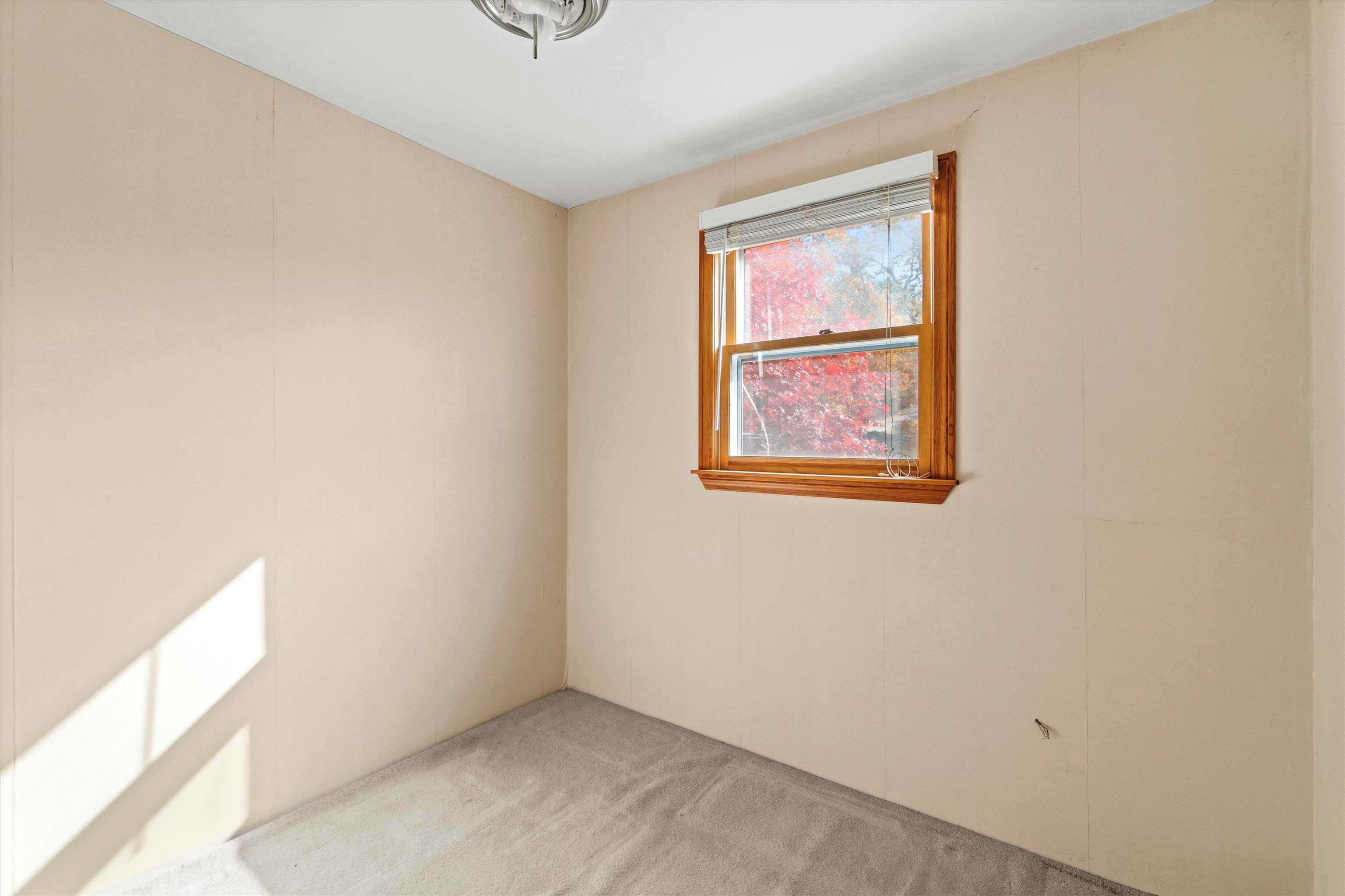 138 Castle Hill Road Windham, NH 03087 - Photo 31 of 60