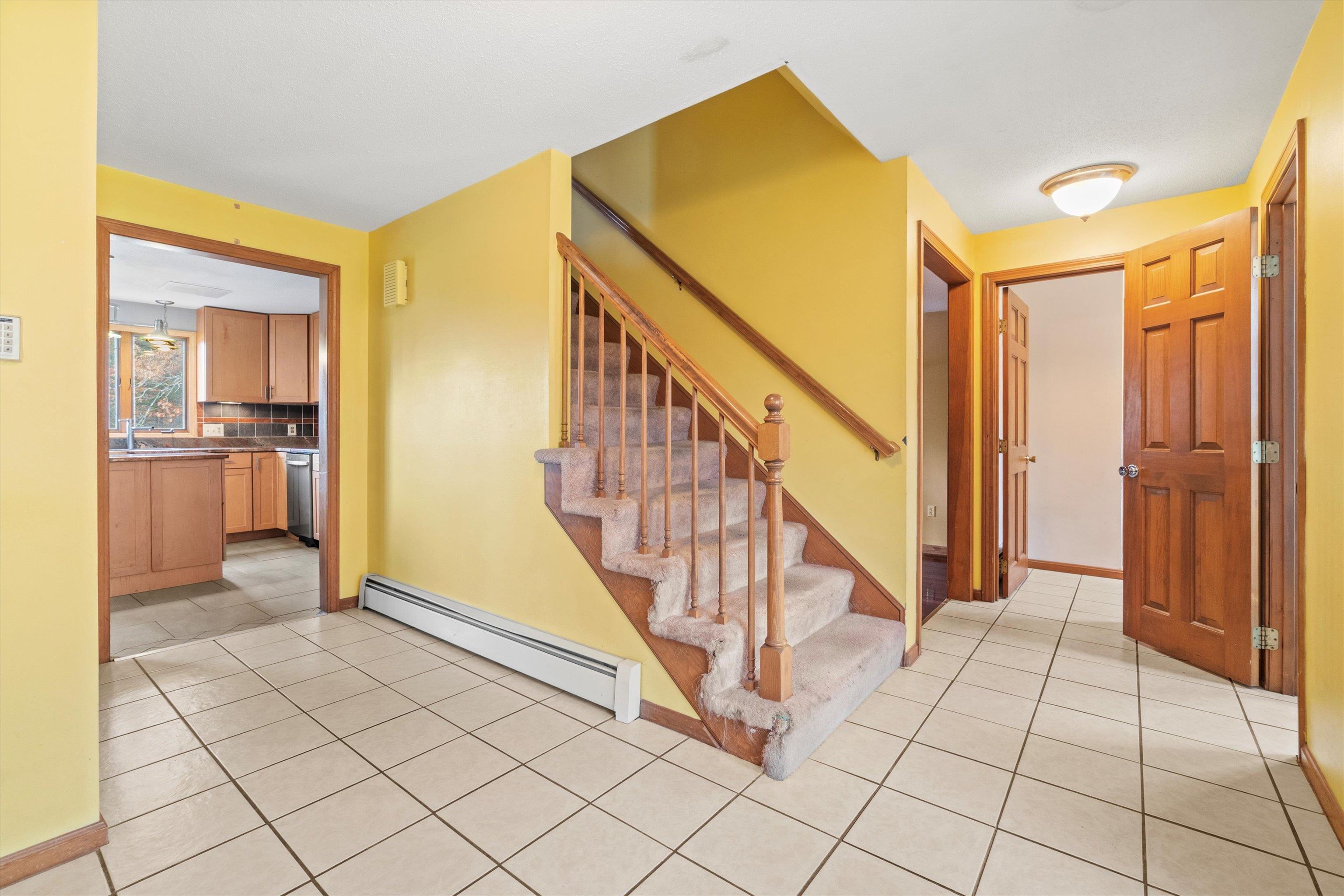 138 Castle Hill Road Windham, NH 03087 - Photo 8 of 60