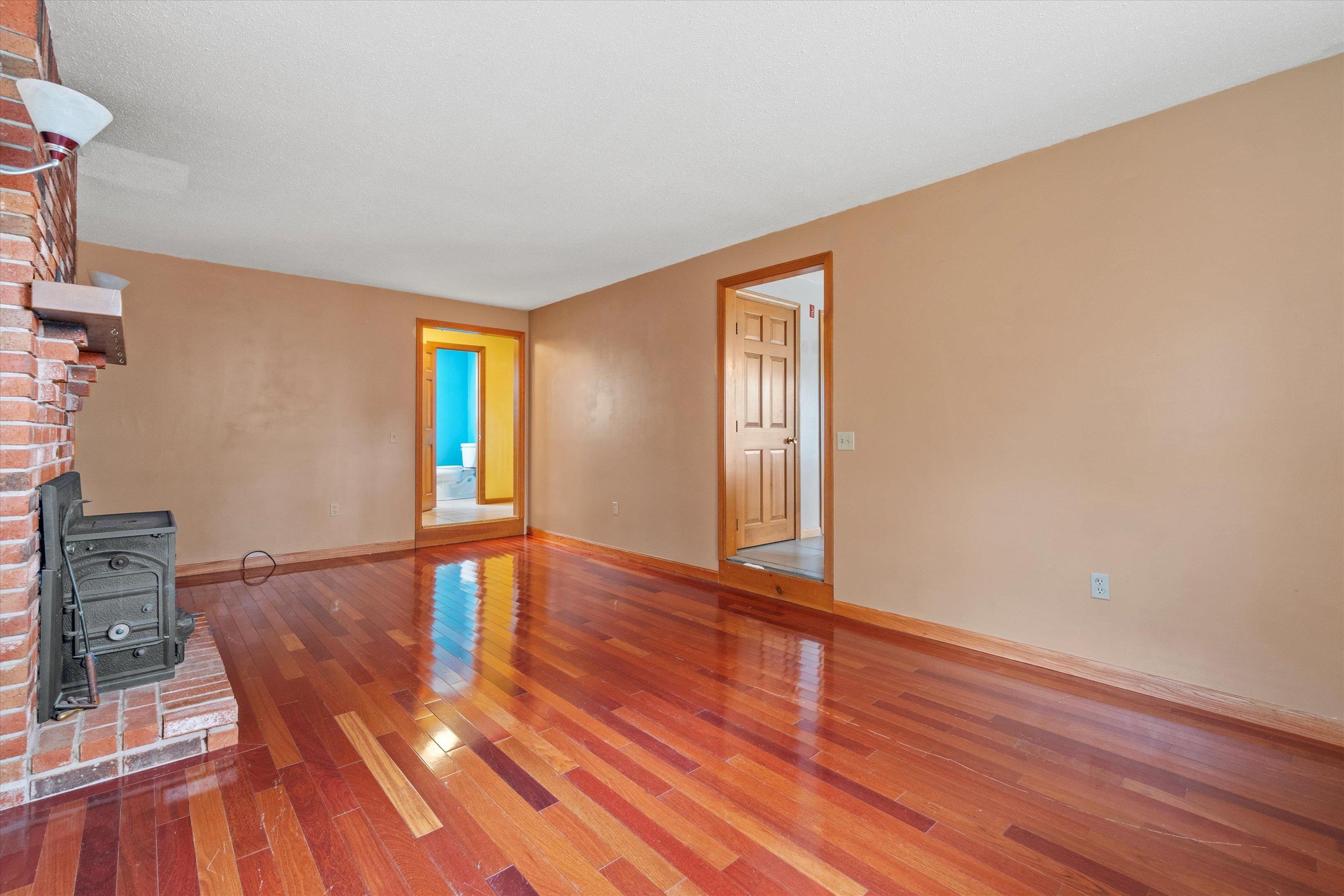 138 Castle Hill Road Windham, NH 03087 - Photo 10 of 60