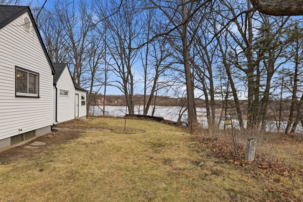 23 Sterling Street Chicopee, MA 01020 - Photo 28 of 32