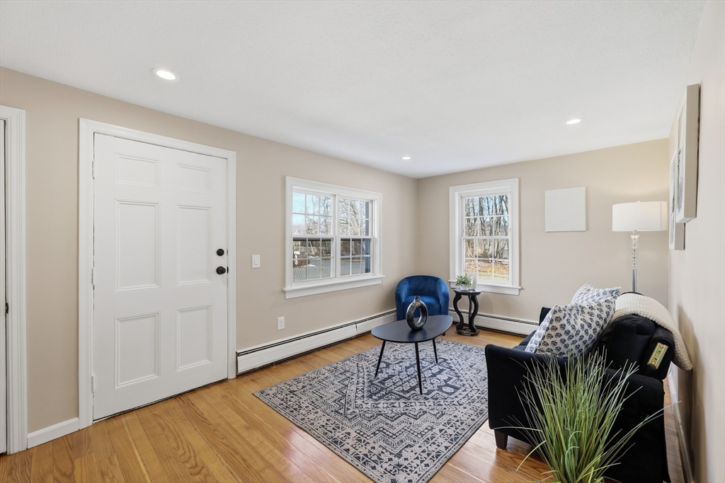 23 Sterling Street Chicopee, MA 01020 - Photo 7 of 32