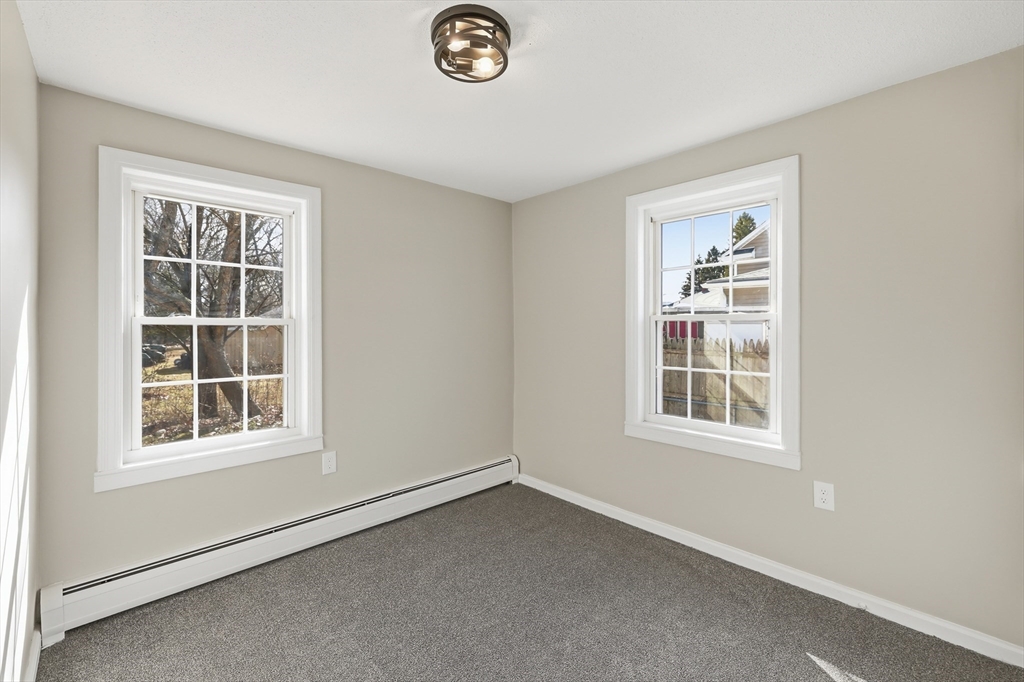 23 Sterling Street Chicopee, MA 01020 - Photo 10 of 32