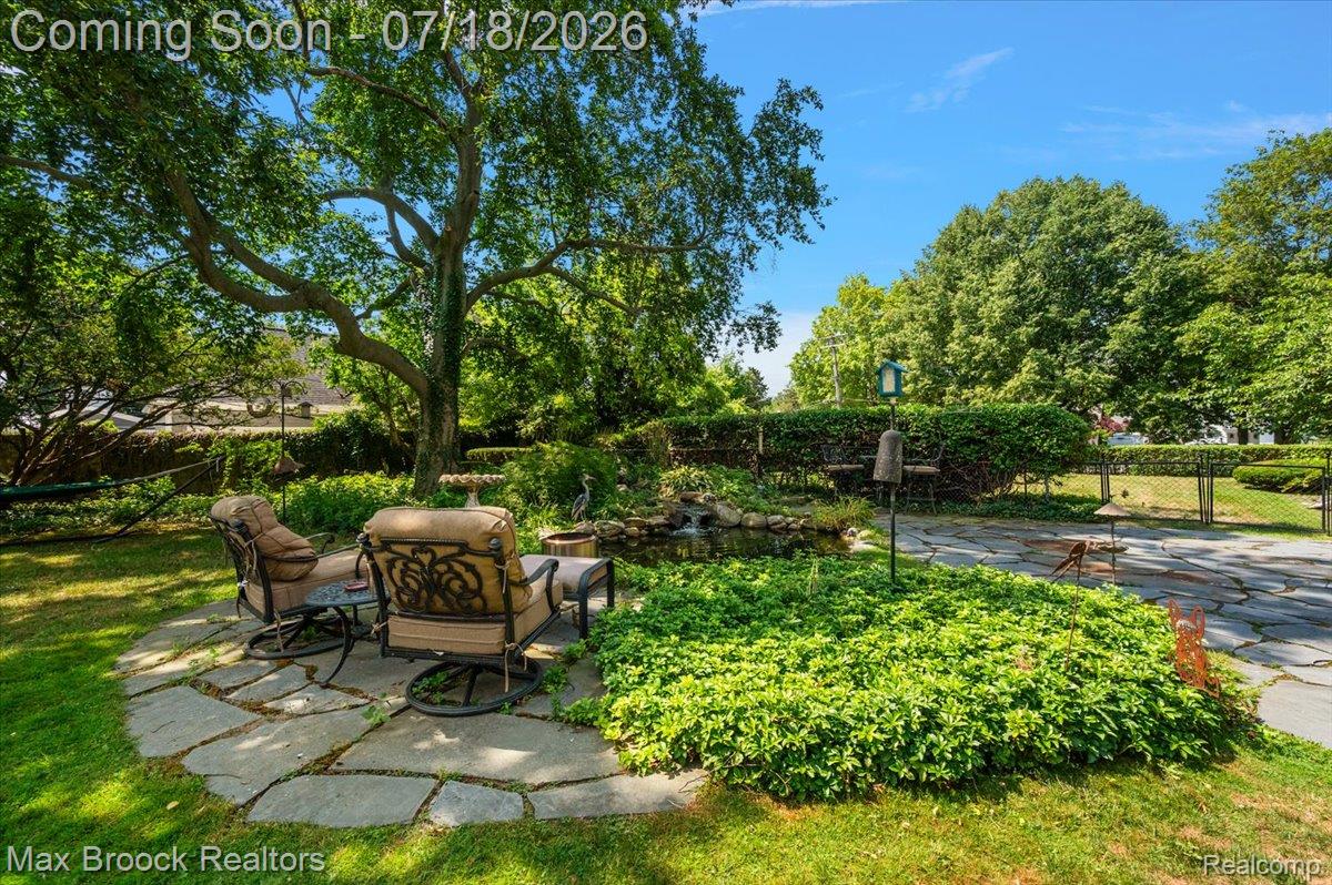 294 Lincoln Road Grosse Pointe, MI 48230 - Photo 59 of 84 View of backyard from patio