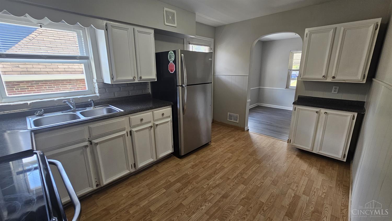 4452 Foley Road Cincinnati, OH 45238 - Photo 6 of 21