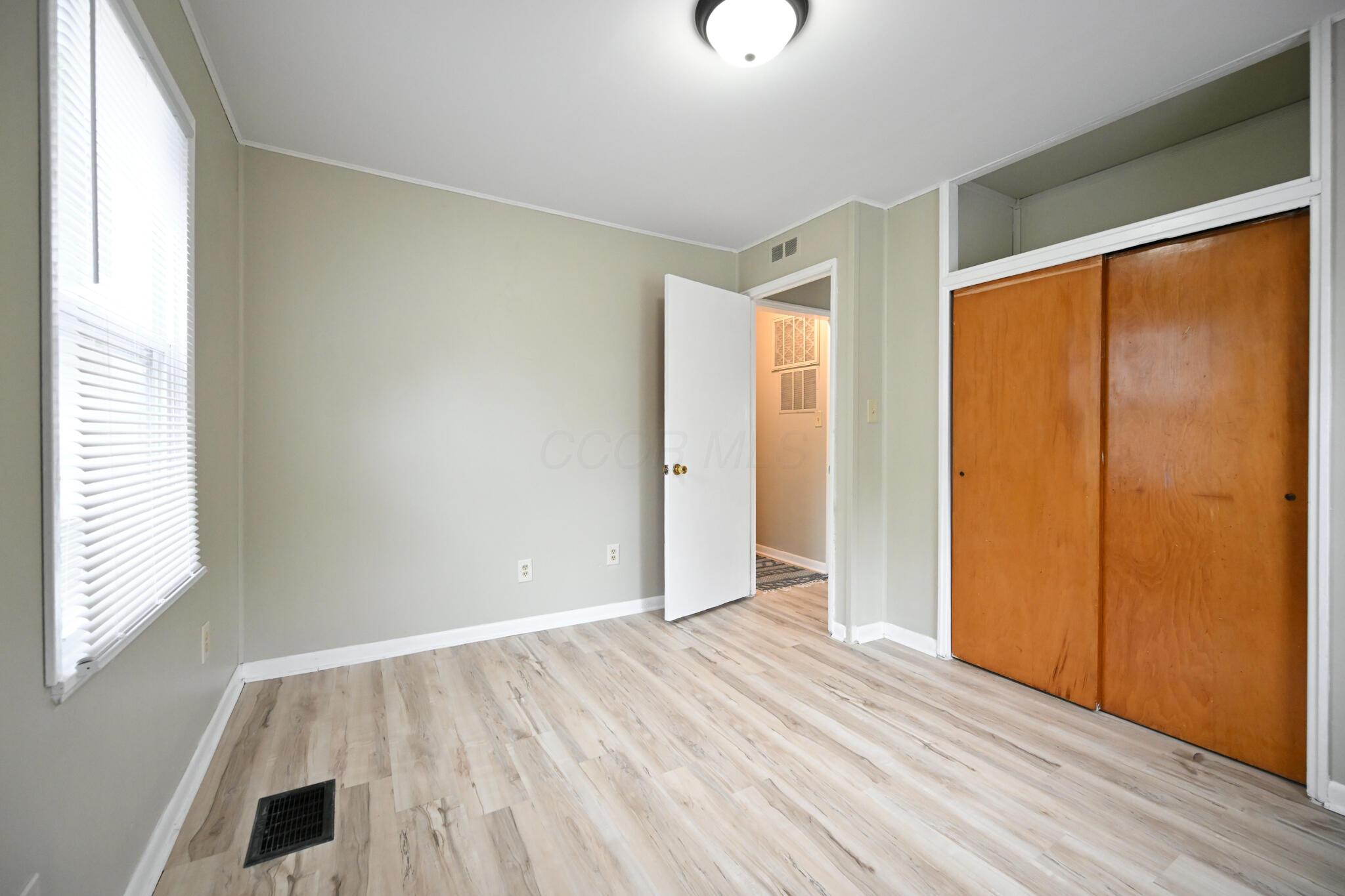 1715 Summit Street Springfield, OH 45503 - Photo 14 of 29 20250716-1715 Summit-016