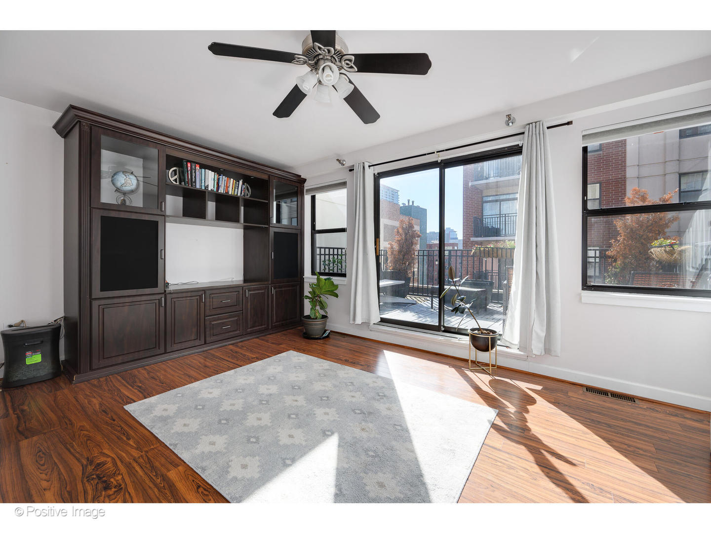 1529 South State Street, Unit TH5 Chicago, IL 60605 - Photo 17 of 22