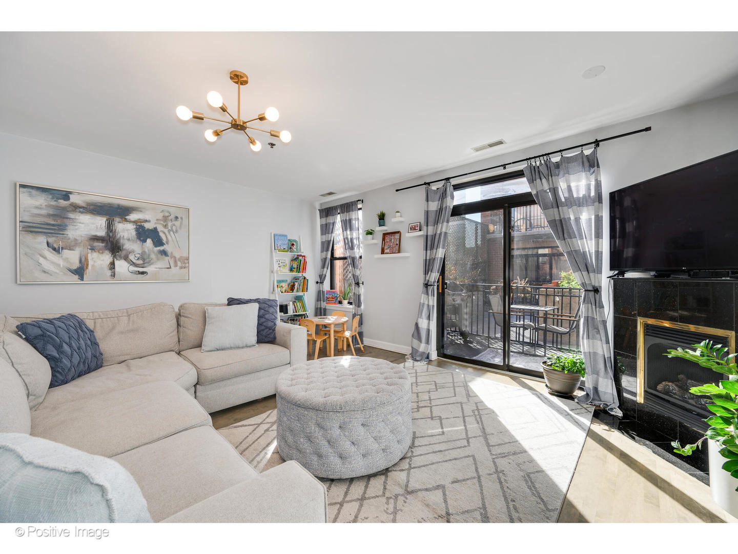 1529 South State Street, Unit TH5 Chicago, IL 60605 - Photo 5 of 22