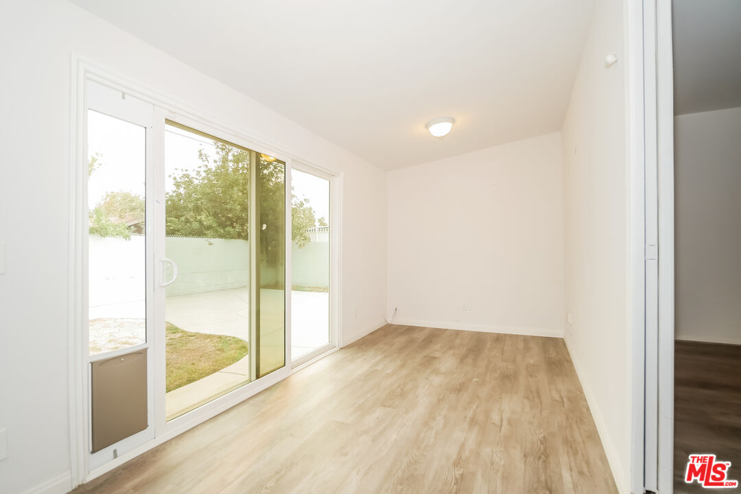 4152 Cochran Street Simi Valley, CA 93063 - Photo 16 of 27 Gallery Image 16