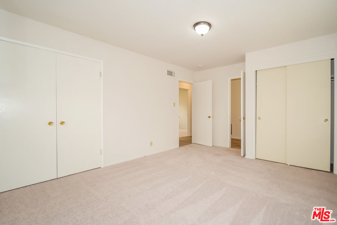 4152 Cochran Street Simi Valley, CA 93063 - Photo 17 of 27 Gallery Image 17