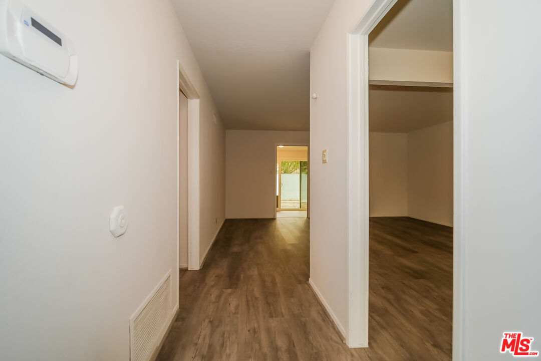 4152 Cochran Street Simi Valley, CA 93063 - Photo 23 of 27 Gallery Image 23