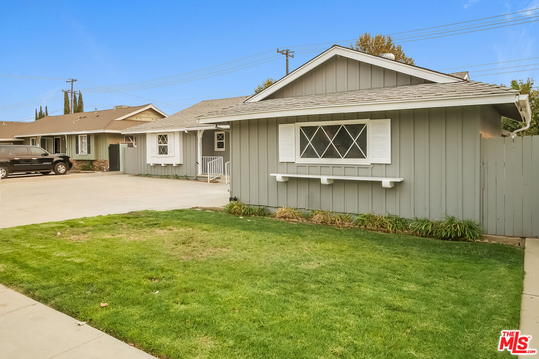 4152 Cochran Street Simi Valley, CA 93063 - Photo 6 of 27 Gallery Image 6