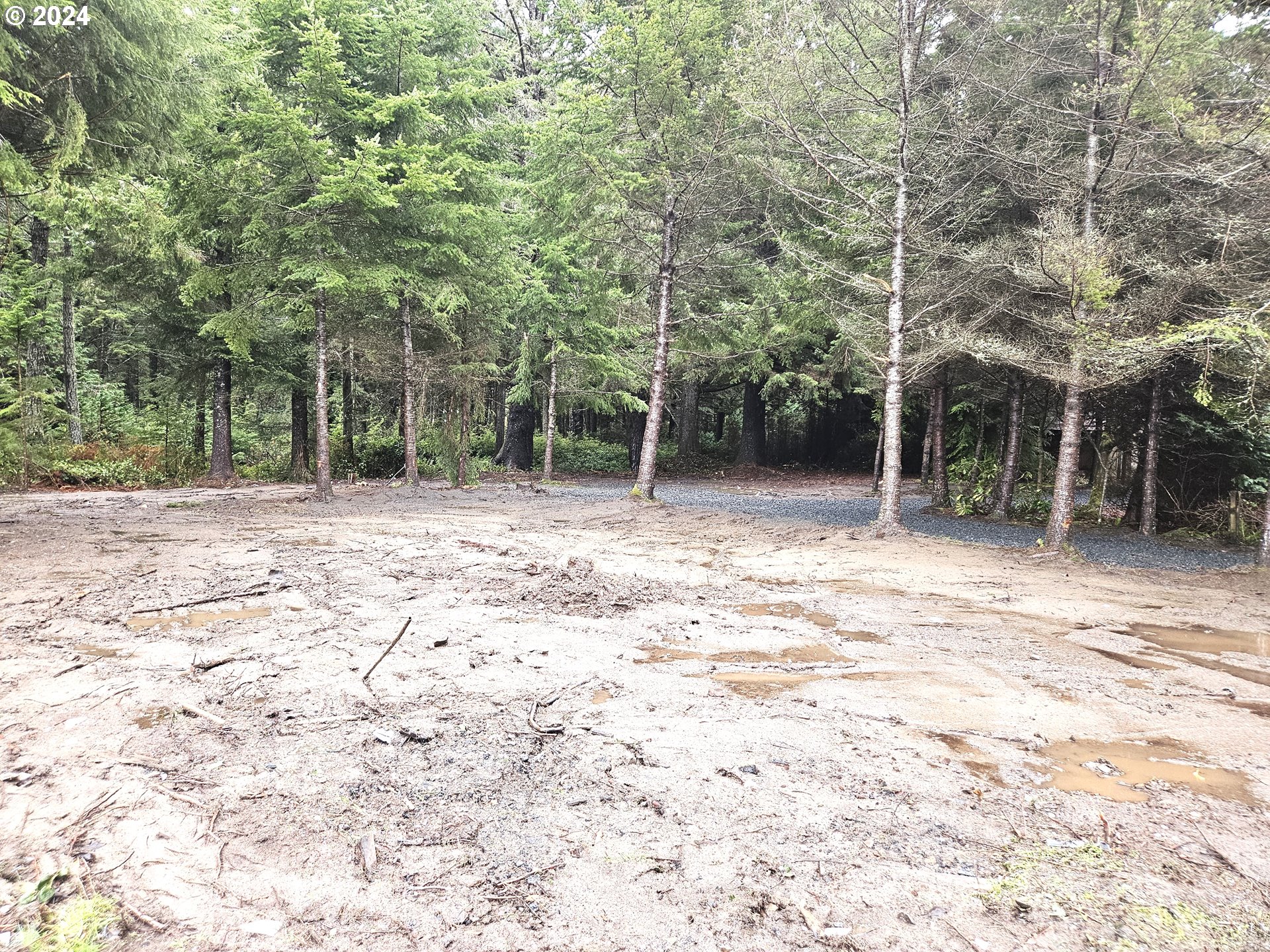 62228 Crown Point Road Coos Bay, OR 97420 - Photo 11 of 20