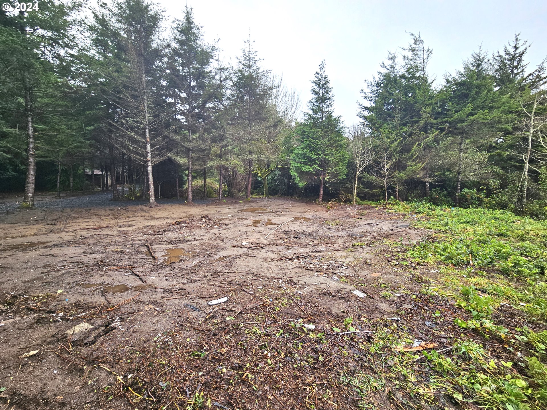 62228 Crown Point Road Coos Bay, OR 97420 - Photo 13 of 20