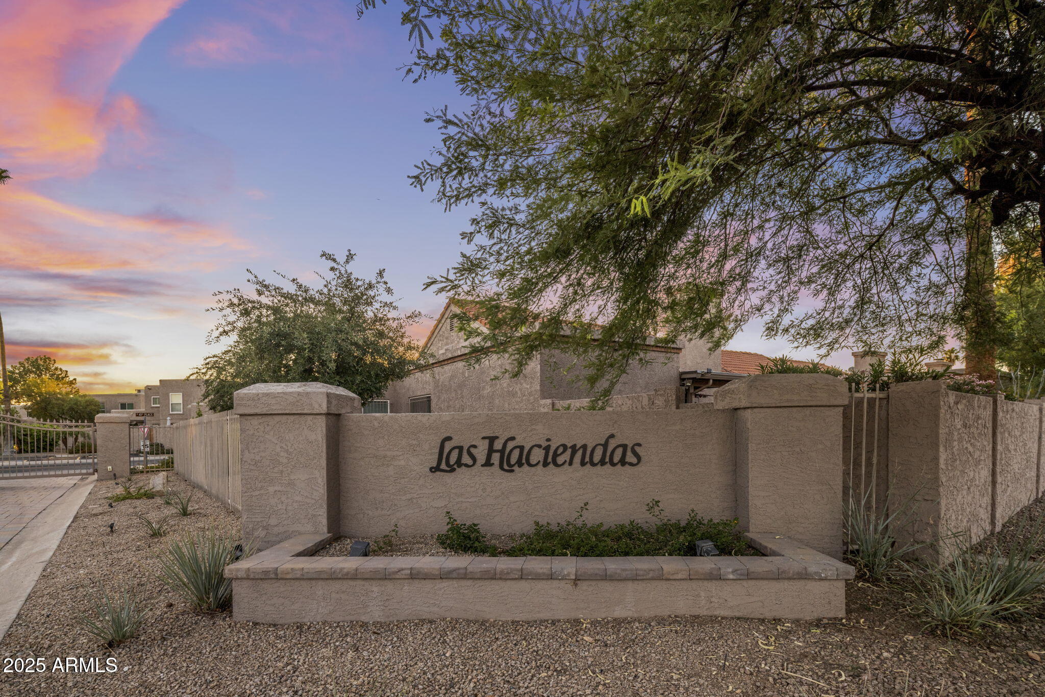 4037 East Bloomfield Road Phoenix, AZ 85032 - Photo 38 of 40 Front of Community