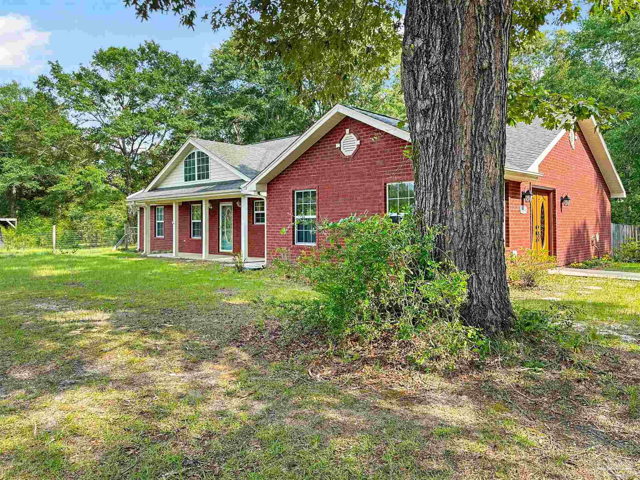 1150 Fleming Bridge Road Milton, FL 32570 - Photo 7 of 54 Gallery Image 7