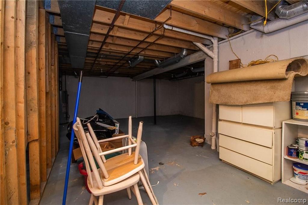 5388 Parkgrove Road, Unit 21 Ann Arbor, MI 48103 - Photo 32 of 35