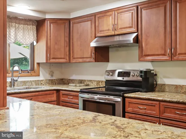 $760,000 | 10572 Shenandoah Path, Catlett, VA 20119