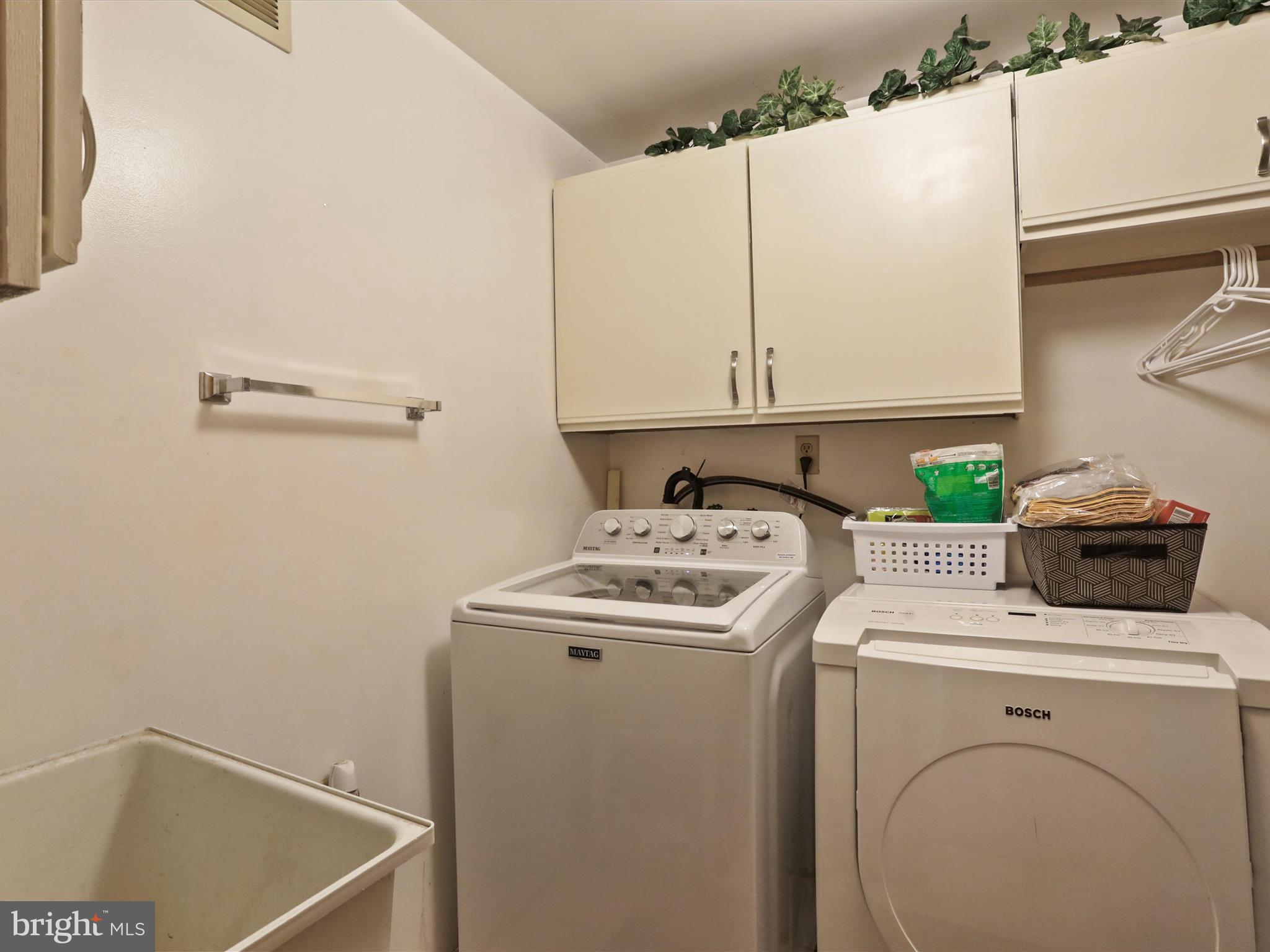 10572 Shenandoah Path Catlett, VA 20119 - Photo 24 of 74 main level laundry