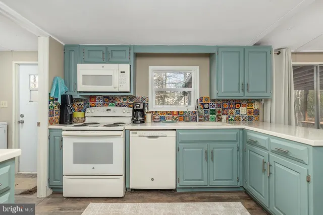 $300,000 | 33381 Central Avenue, Frankford, DE 19945