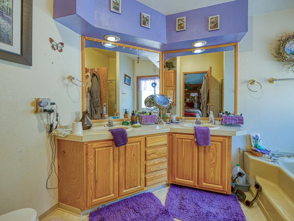 6501 Scottsbluff Road Klamath Falls, OR 97601 - Photo 26 of 36 Scottsbluff-26