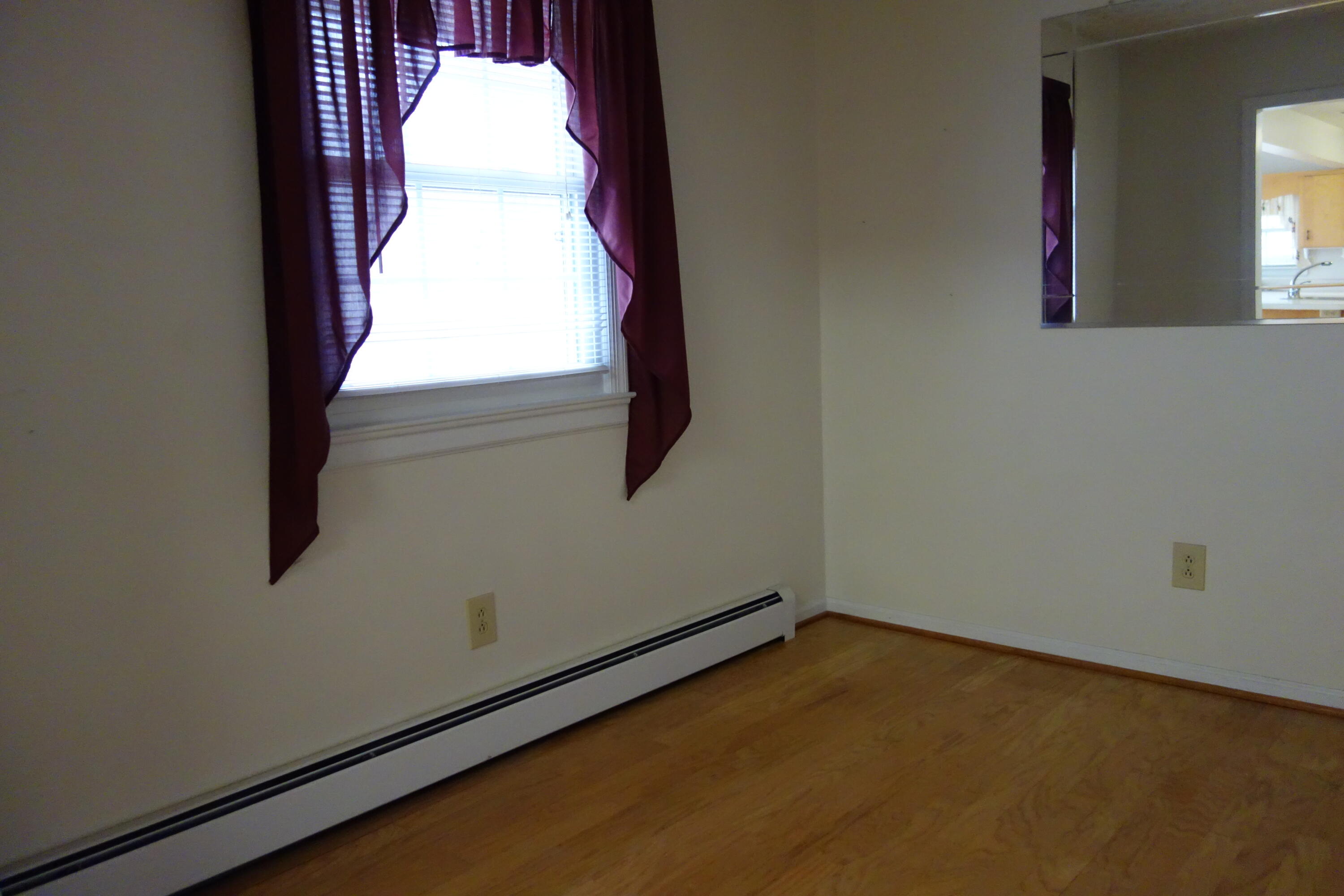 2786 Rutrough Road Southeast Roanoke, VA 24014 - Photo 8 of 42 DSC00885