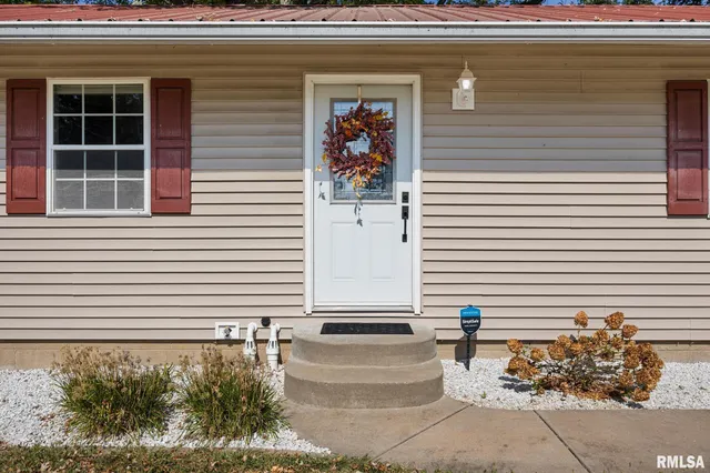 $190,000 | 109 West Bittersweet Road, Washington, IL 61571