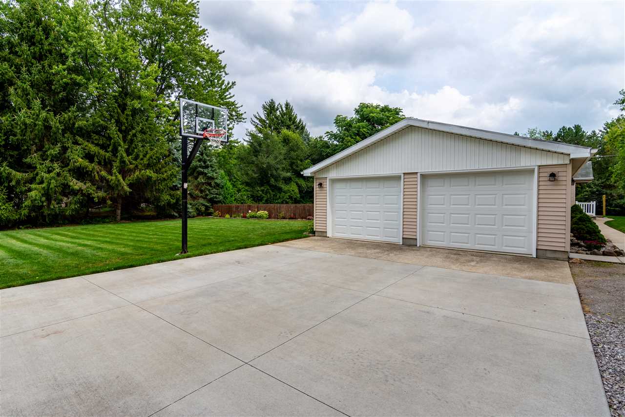 8816 Ormes Road Vassar, MI 48768 - Photo 11 of 37