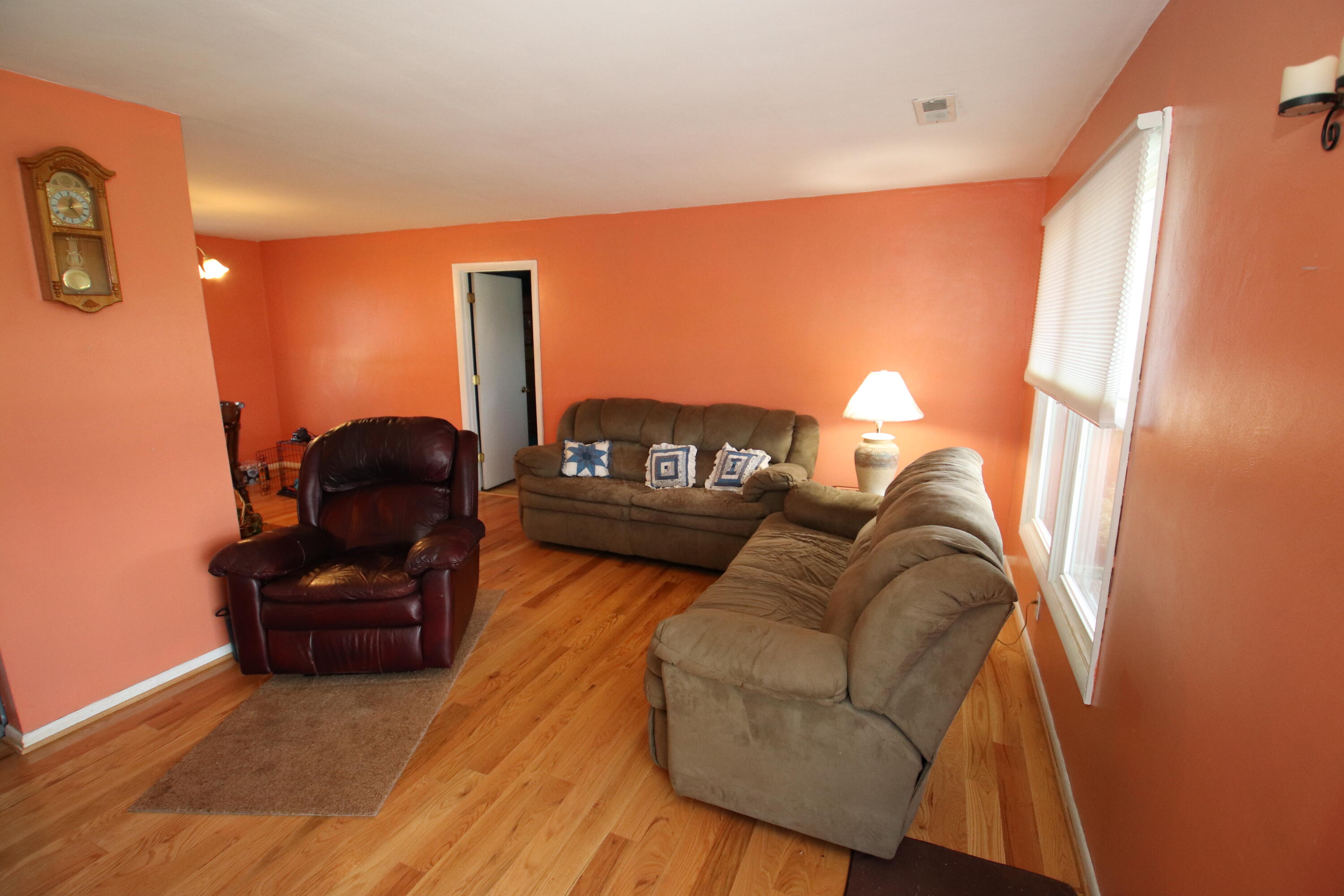 4462 Rucker Road Moneta, VA 24121 - Photo 7 of 29 Living Room