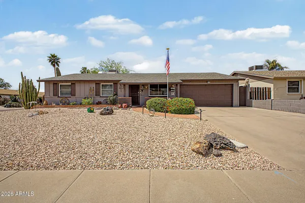 $479,999 | 14002 North 37th Place, Phoenix, AZ 85032