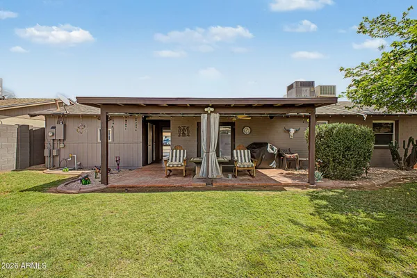$479,999 | 14002 North 37th Place, Phoenix, AZ 85032