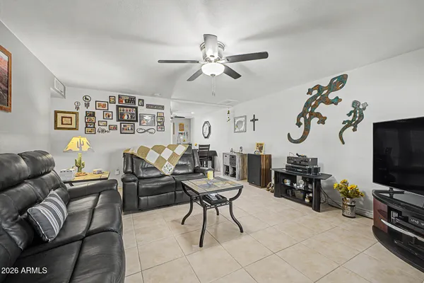 $479,999 | 14002 North 37th Place, Phoenix, AZ 85032