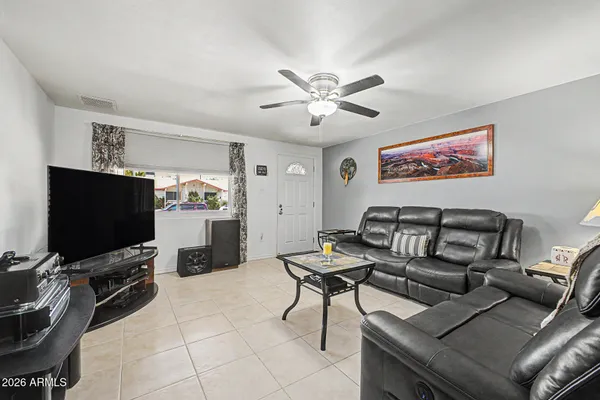 $479,999 | 14002 North 37th Place, Phoenix, AZ 85032