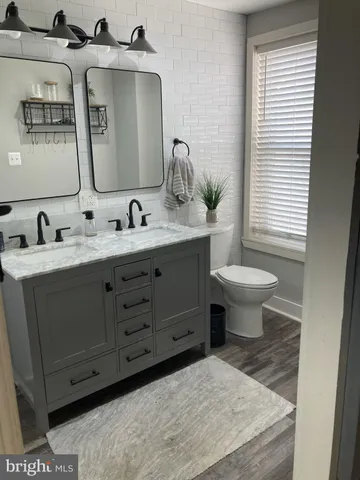 $2,595 | 1304 Marlborough Street, Philadelphia, PA 19125