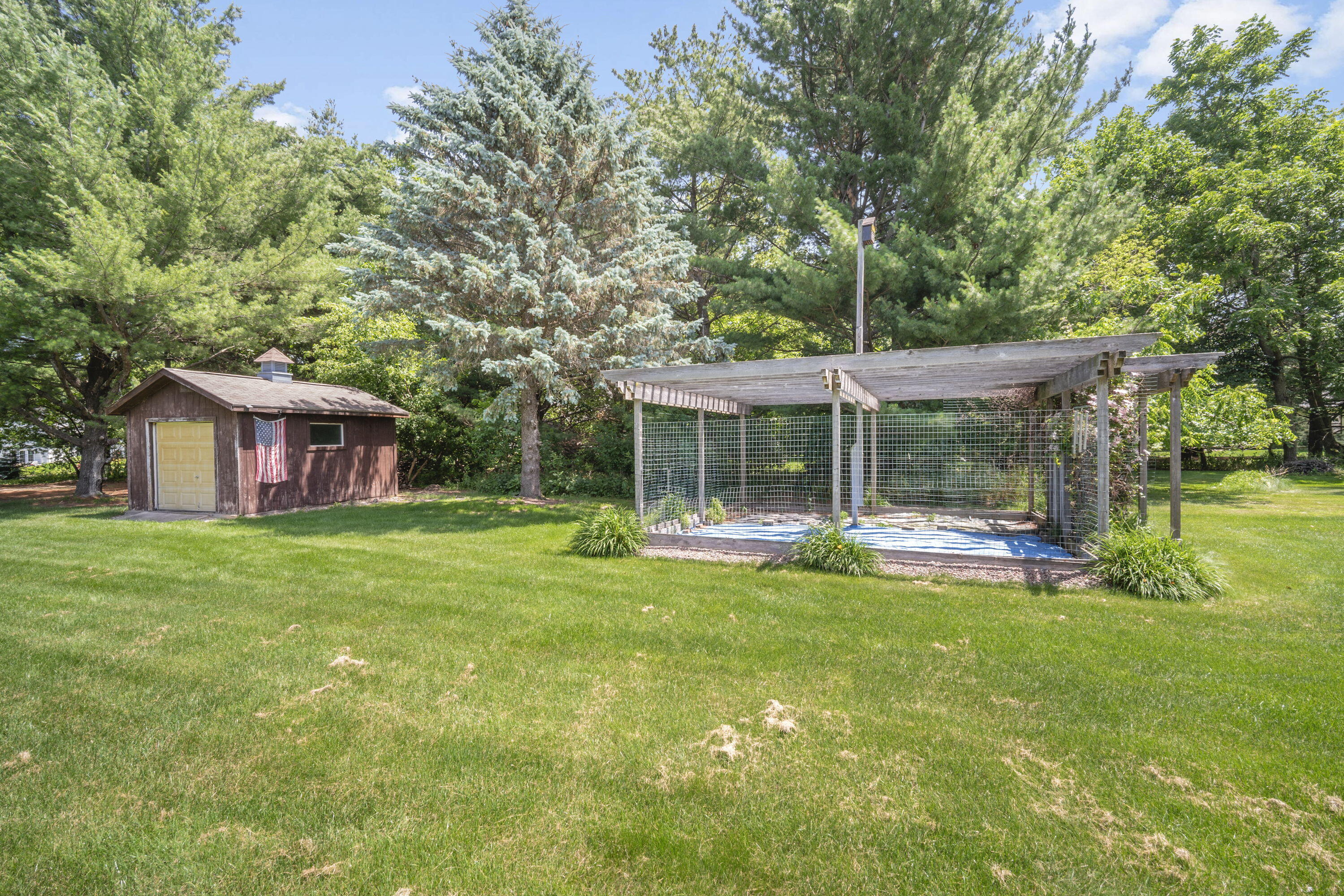 149 Hickory Drive Delafield, WI 53018 - Photo 40 of 43 40_imgDSC03404